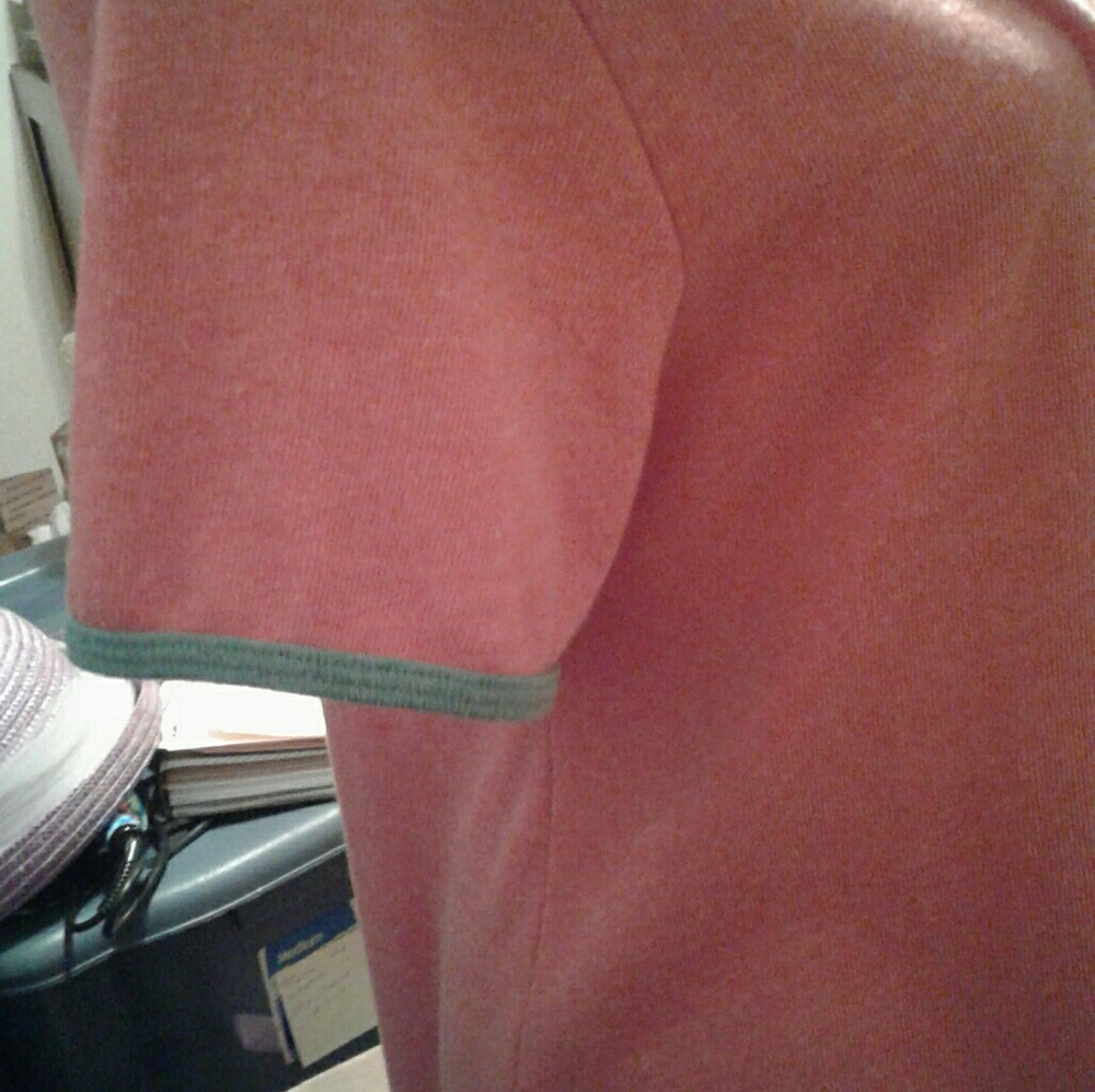 LaRue short sleeve nice pink & grey